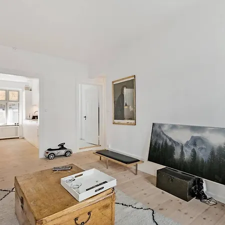 Διαμέρισμα Modern & Central 2 Bedroom Apt